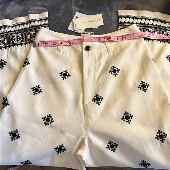 The COMMENSE 
OFF White Pants with Black Embroidery - Picture 5 of 9